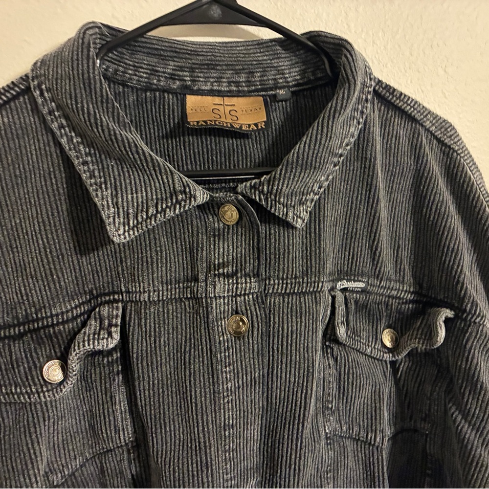 Women’s S Bar S Ranchwear brand corduroy shirt/jacket. Size Xl.